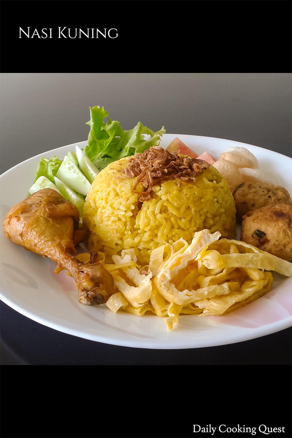 Nasi Kuning Ou Le Riz Jaune Ou Le Riz Tumérique Est La Nourriture  Traditionnelle Asiatique. Image stock - Image du sain, ingrédient: 251470973