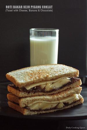 Roti Bakar Keju Pisang Coklat - Toast with Cheese, Banana, and Chocolate