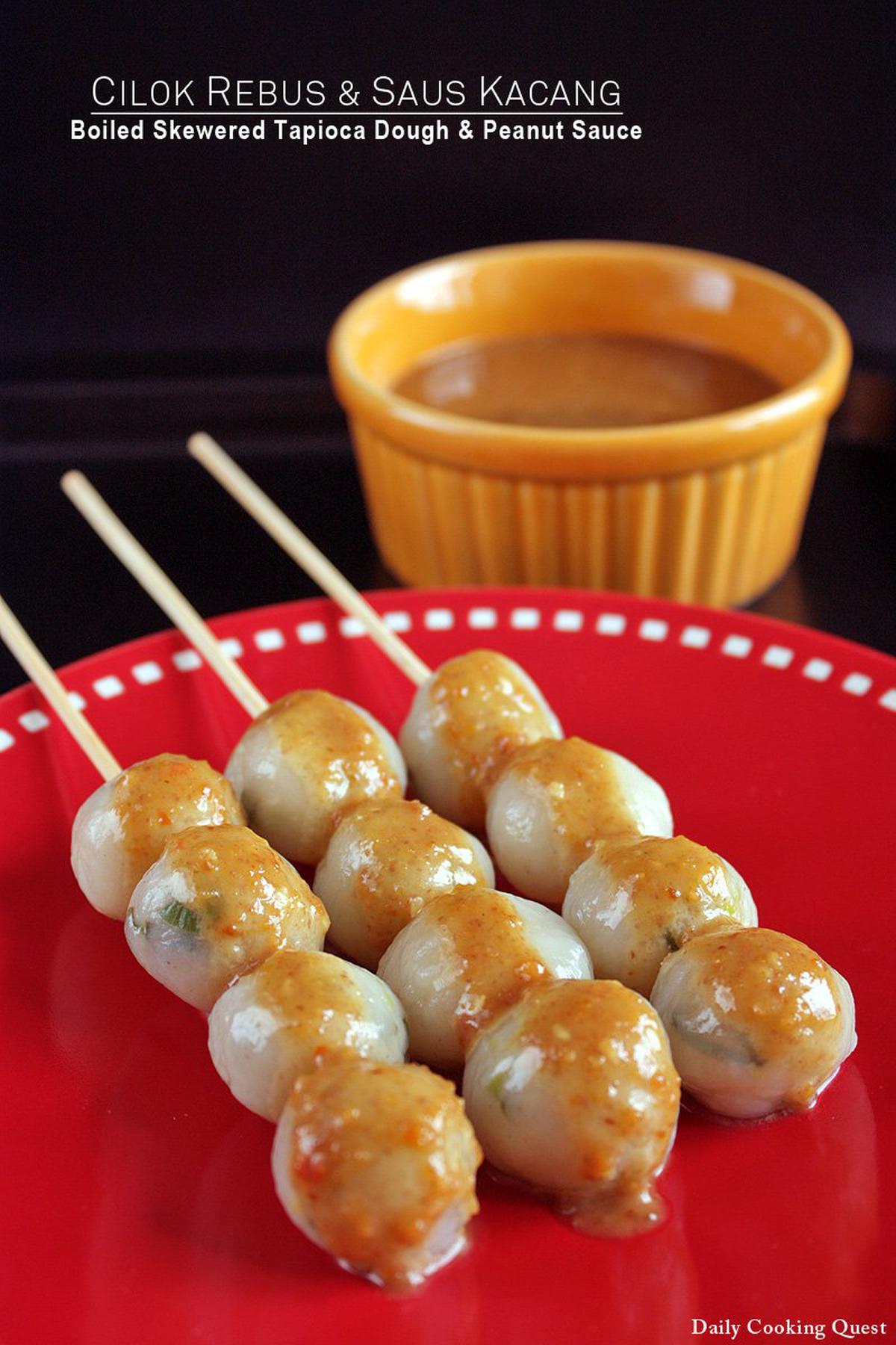 Cilok Rebus - Boiled Skewered Dough in Peanut Sauce