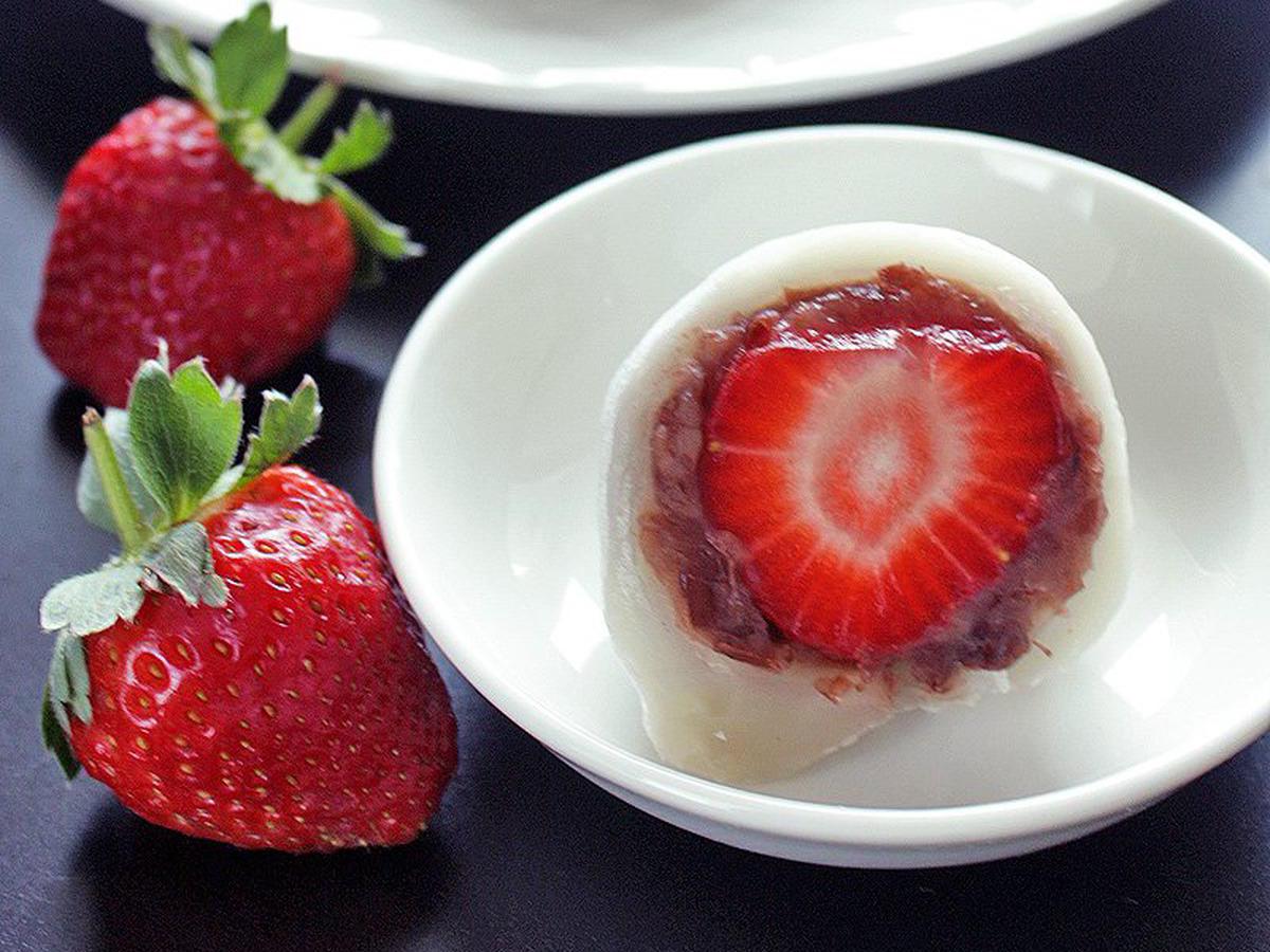 Strawberry Mochi