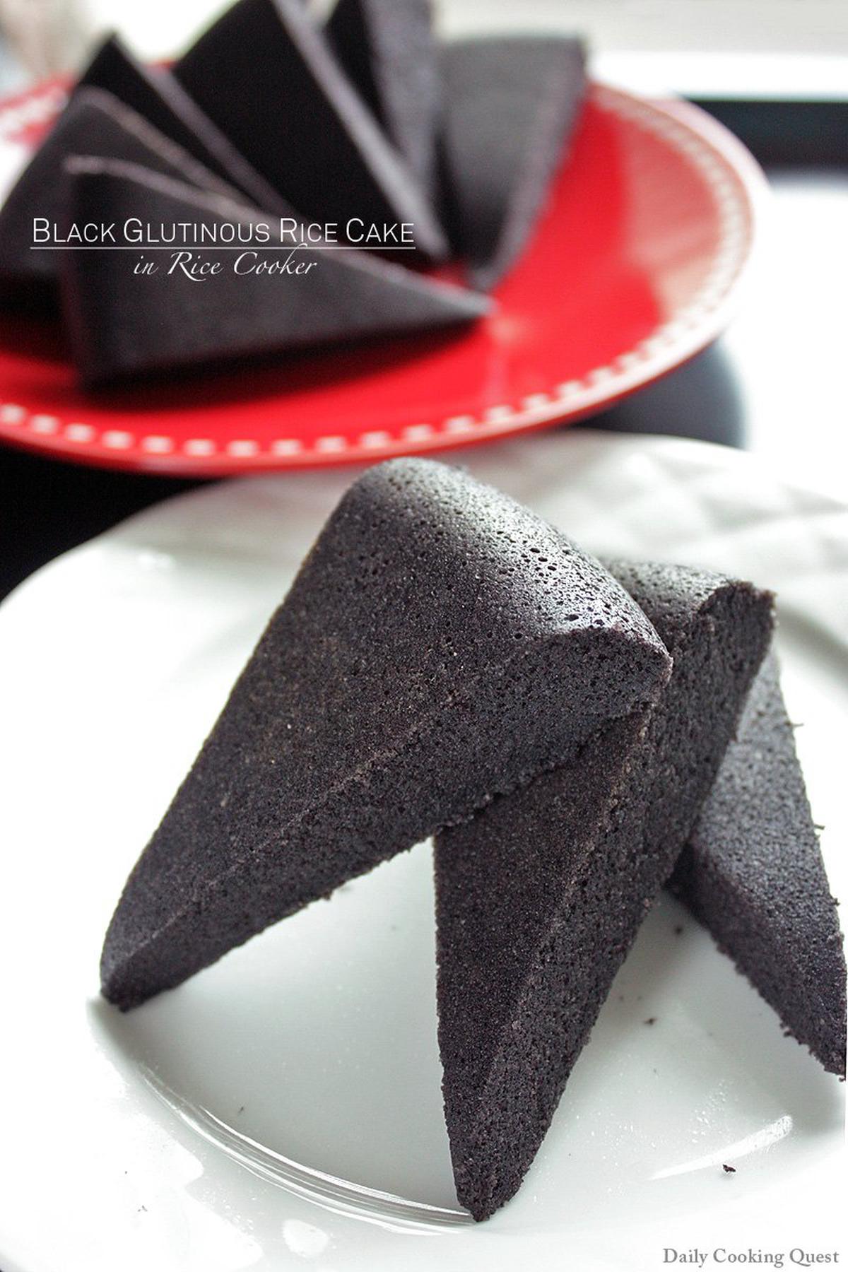 Cake Ketan Hitam Rice Cooker - Black Glutinous Rice Cake in Rice Cooker