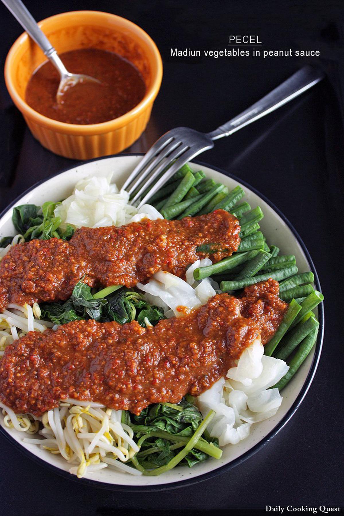 Pecel - Madiun Vegetables in Peanut Sauce