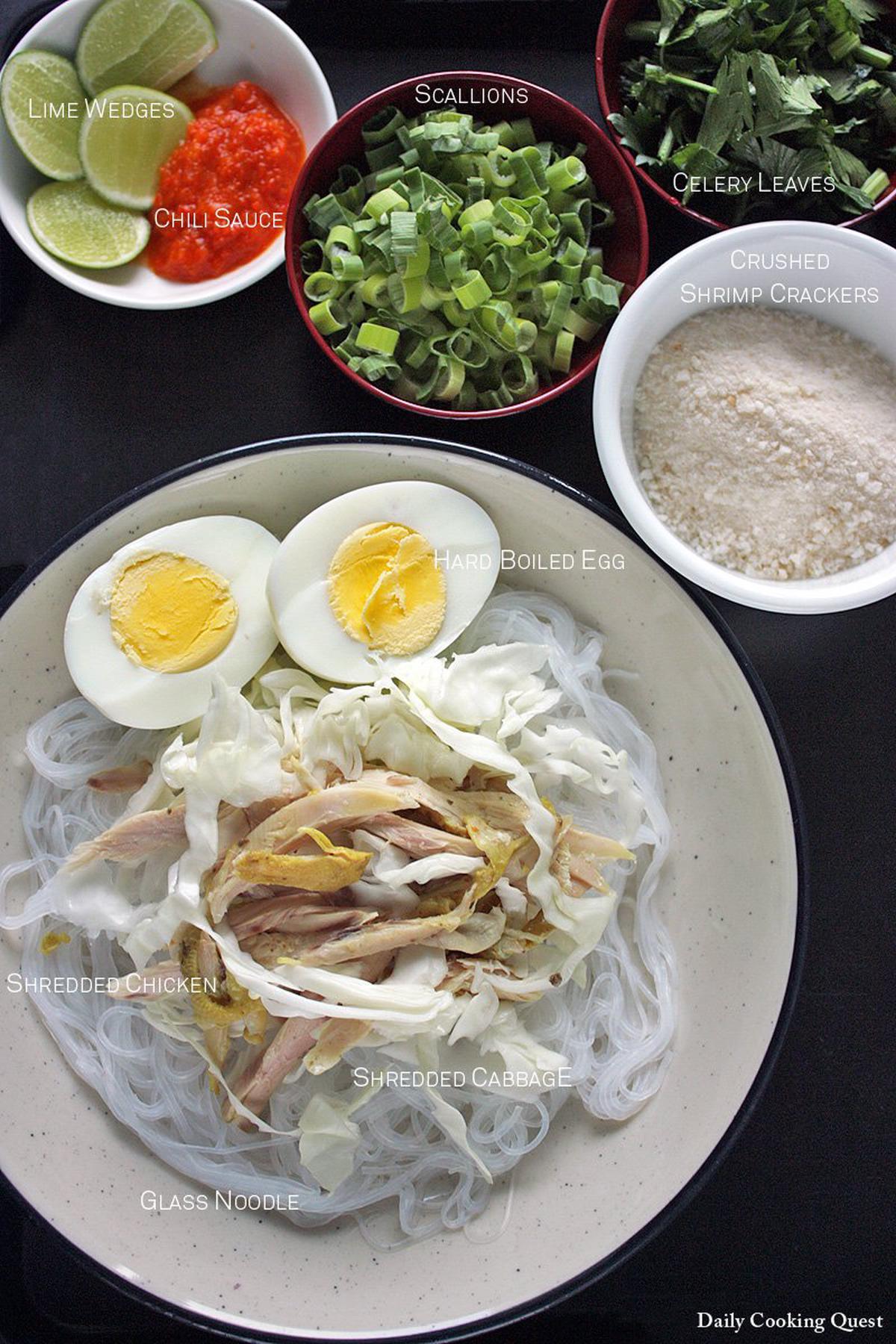 The make up of a soto ayam Ambengan.