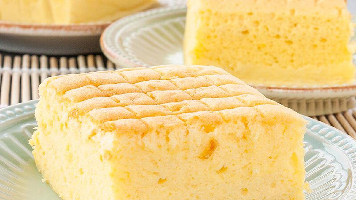 Eggless Vanilla Sponge Cake (Pressure Cooker) by Tarla Dalal - YouTube
