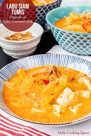 Labu Siam Tumis - Chayote in Spicy Coconut Milk